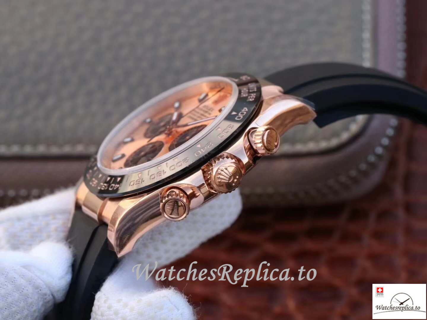 Swiss Rolex Daytona Cosmograph Replica 116515LN 001 Rubber Strap 40MM - WatchesReplica.is