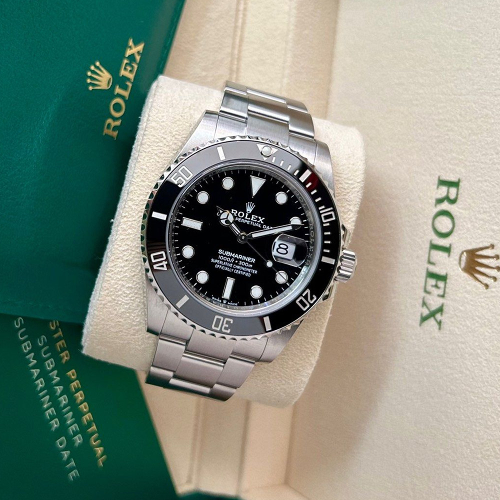 Replica Rolex Submariner Watch Black Dial 126610 - WatchesReplica.is