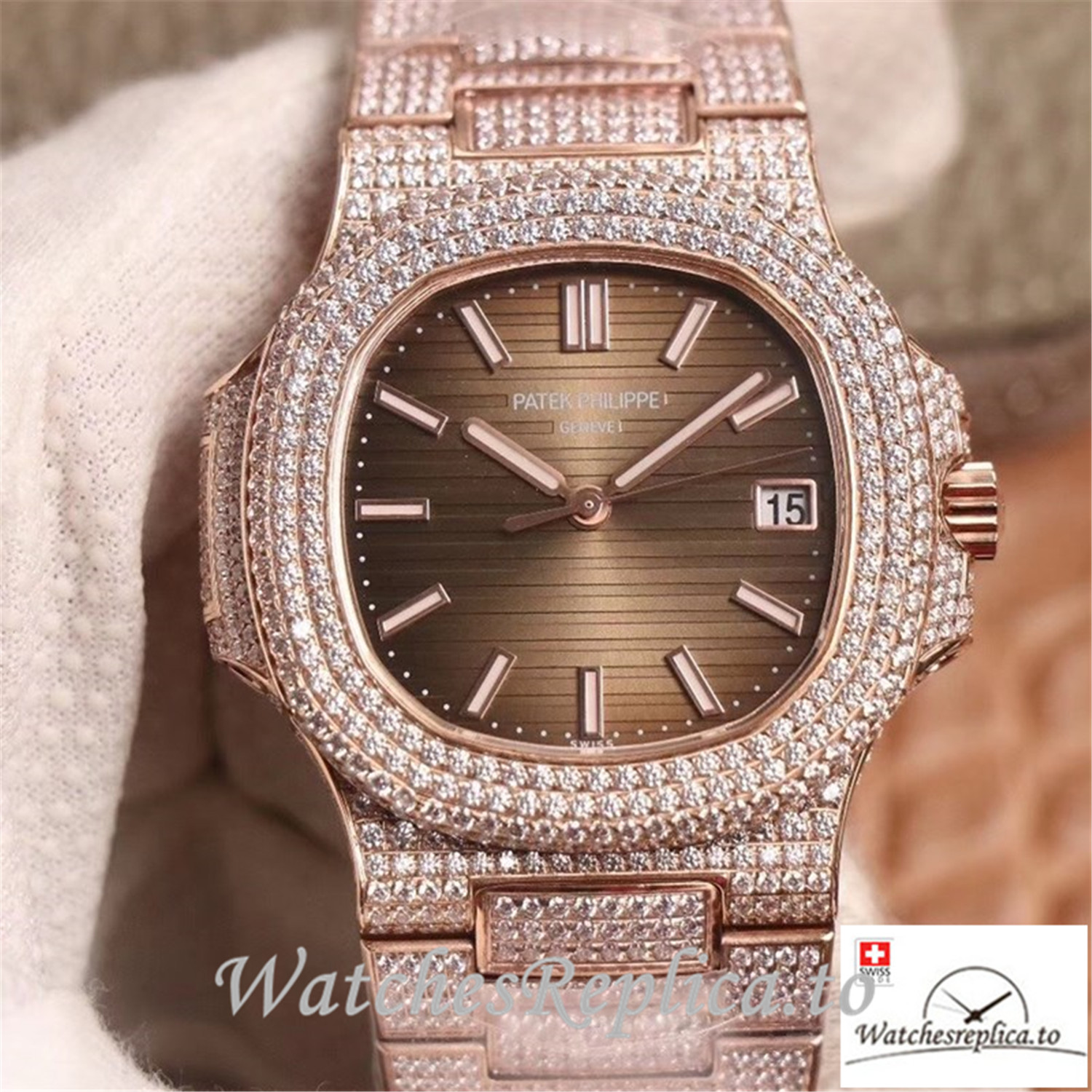 Swiss Patek Philippe Nautilus Replica 5711-1R Diamonds Bezel 40MM - WatchesReplica.is