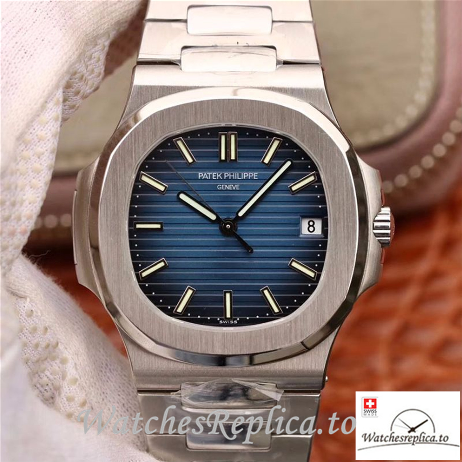 Swiss Patek Philippe Nautilus Replica 5711 006 Stick Markers 40MM - WatchesReplica.is