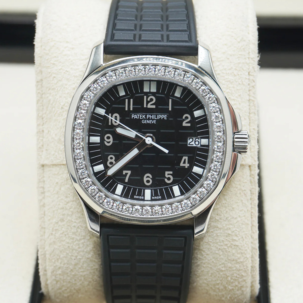 Patek Philippe Aquanaut Black Dial 5067A-001 35mm - WatchesReplica.is