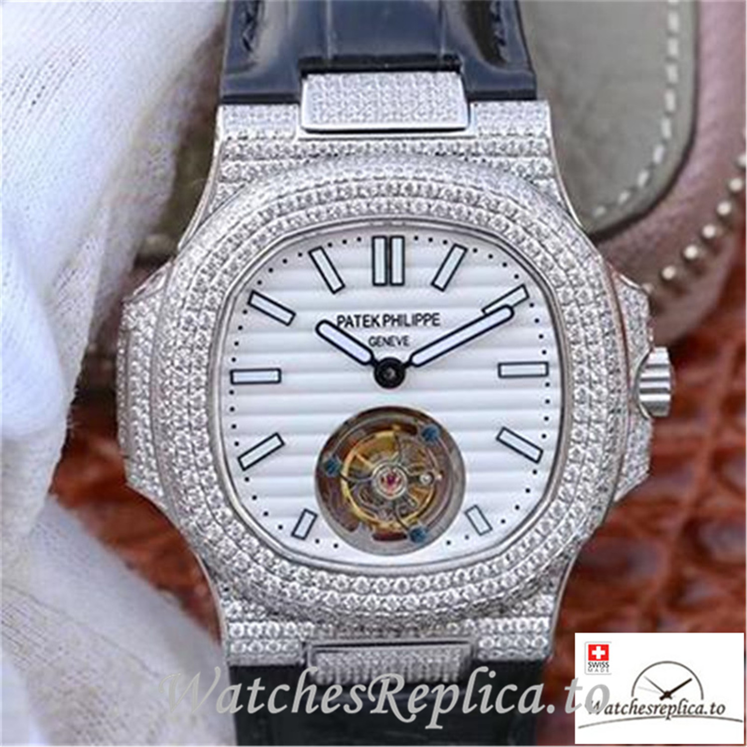 Swiss Patek Philippe Nautilus Jumbo Replica 5711 003 Black Strap 40MM - WatchesReplica.is