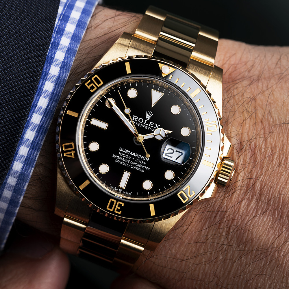 Replica Rolex Submariner Yellow Gold 126618 - WatchesReplica.is