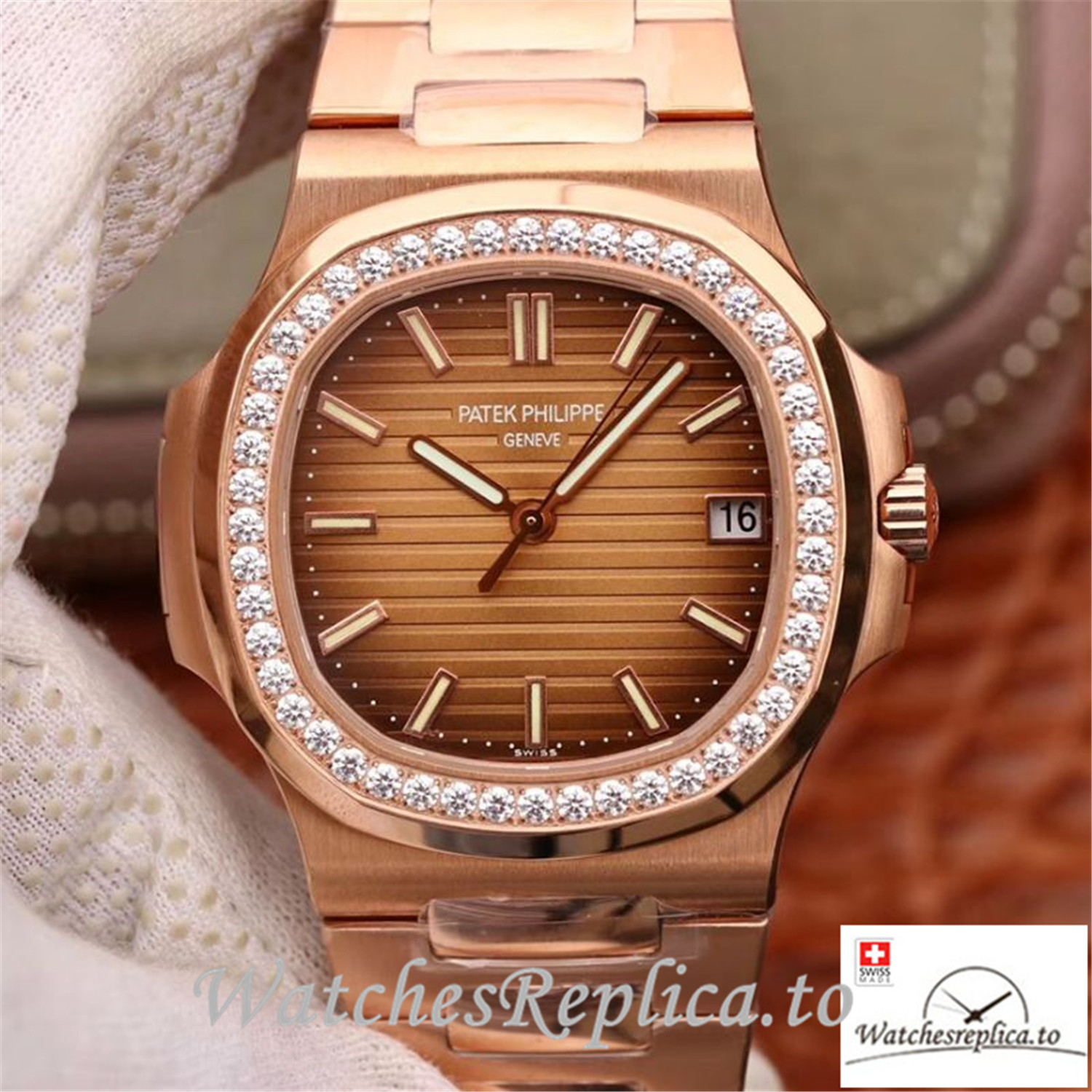 Swiss Patek Philippe Nautilus Replica 5711 007 Diamonds Bezel 40MM - WatchesReplica.is