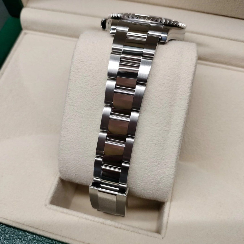 Fake Rolex Yacht Master 268622 40mm - WatchesReplica.is