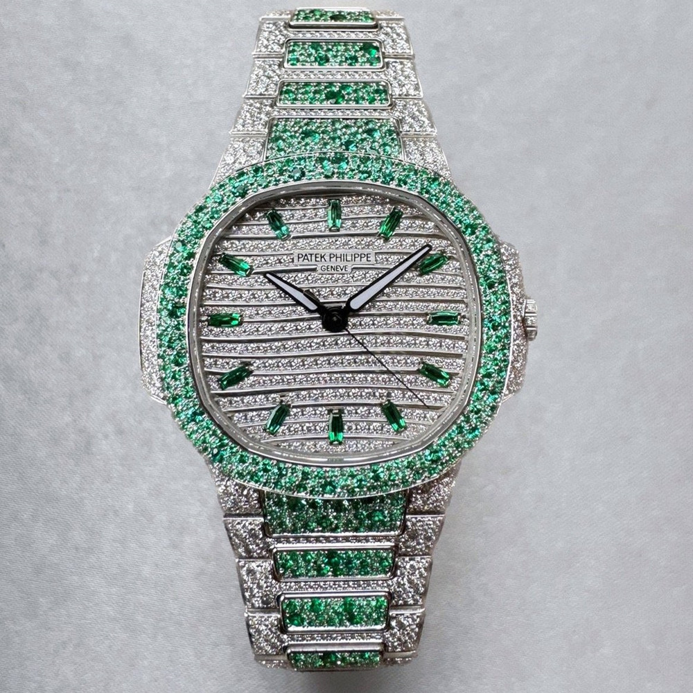 Patek Philippe Nautilus 7118-1453G-001 Diamond Dial 35.2mm - WatchesReplica.is