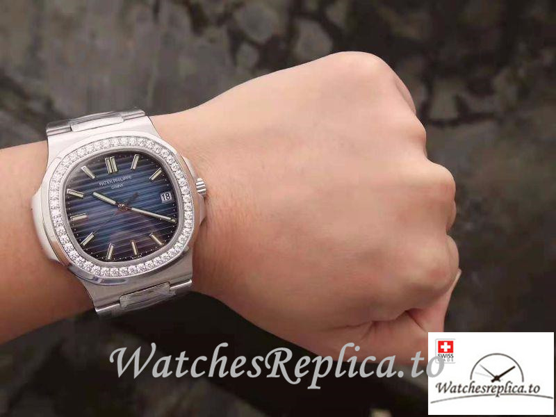 Swiss Patek Philippe Nautilus Jumbo Replica 5711 004 Stick Markers 40MM - WatchesReplica.is