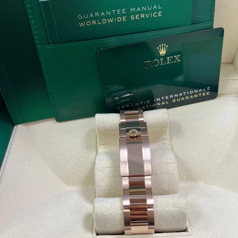 Rolex Daytona Diamond Dial 126505 - WatchesReplica.is