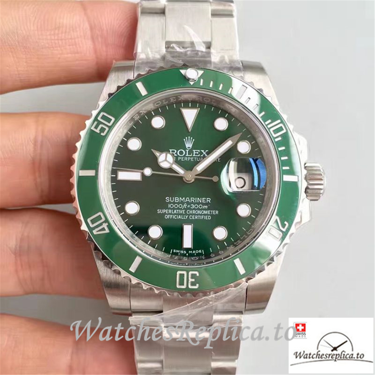 Swiss Rolex Submariner Date Replica 116610LV 001 Silver Strap 40MM - WatchesReplica.is