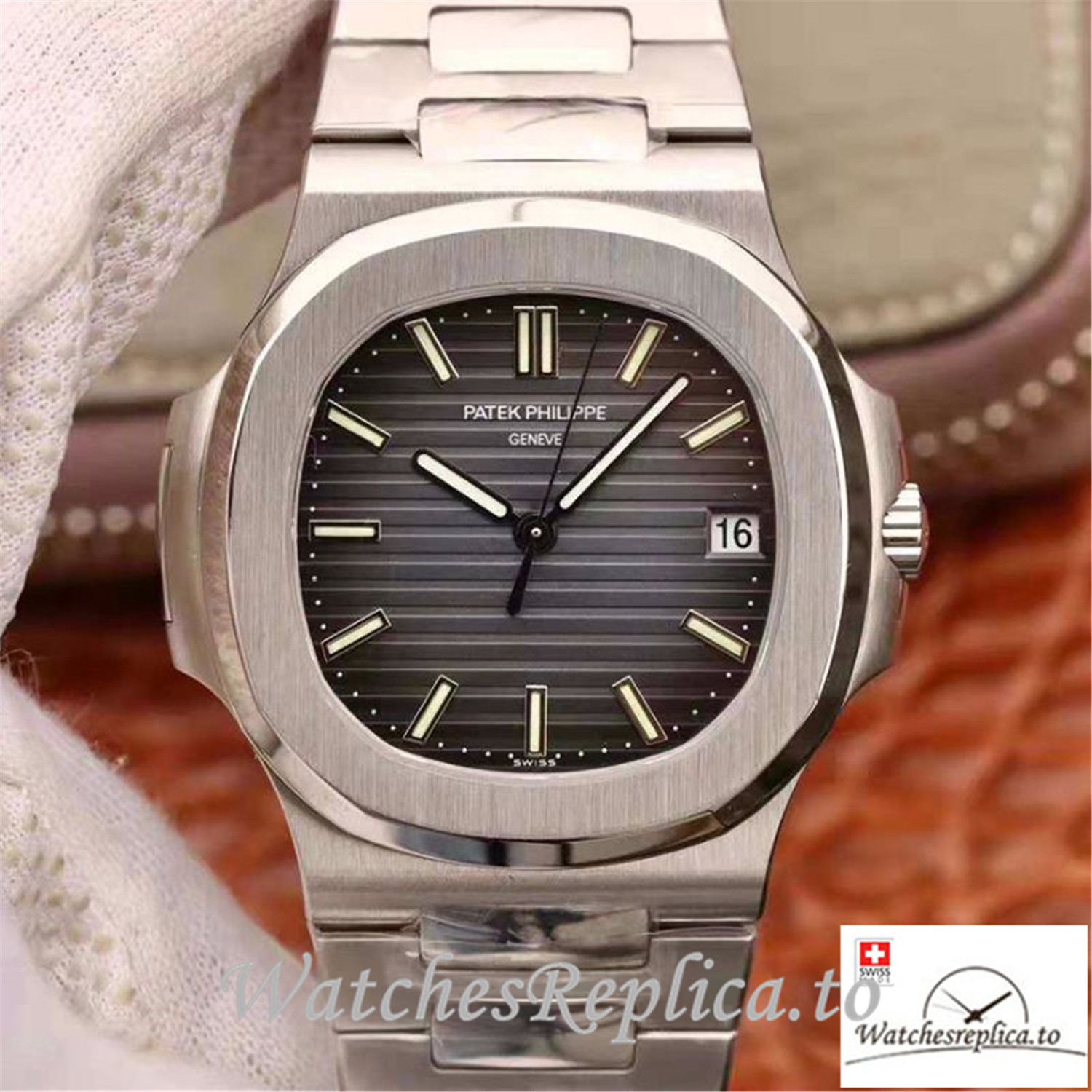 Swiss Patek Philippe Nautilus Replica 5711 005 Stick Markers 40MM - WatchesReplica.is