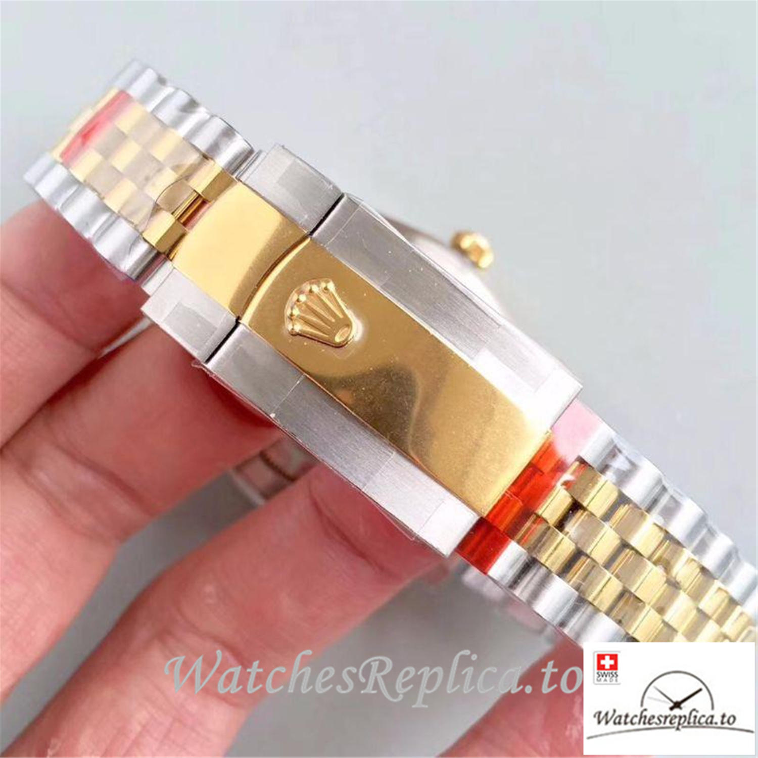 Swiss Rolex Datejust Replica M126333-0004 Silver Dial 41MM - WatchesReplica.is