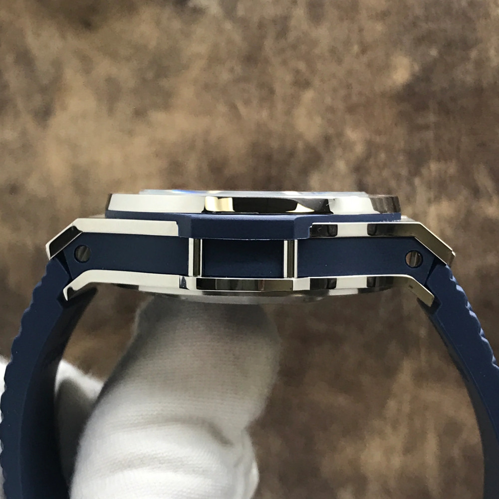 Hublot Big Bang 44mm 301.SX.710.RX Blue Dial - WatchesReplica.is