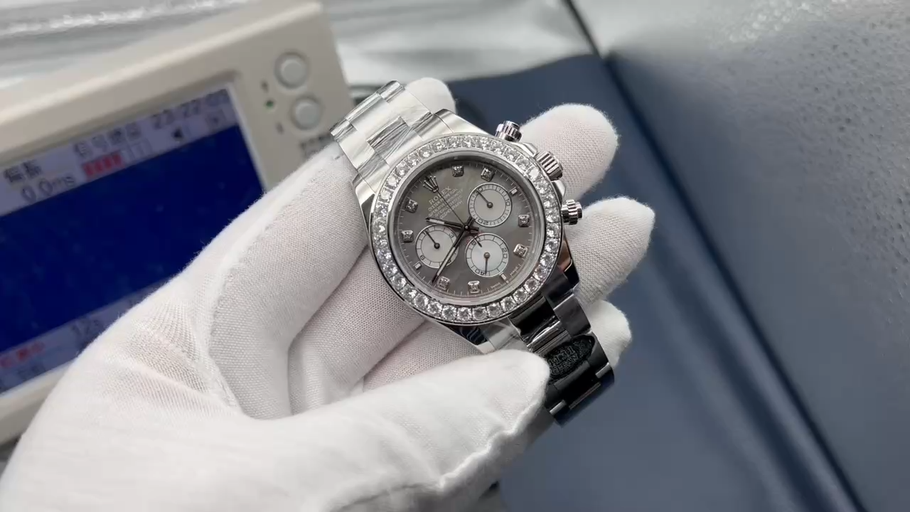 Rolex Cosmograph Daytona Replica white gold and diamonds 40 mm M126579RBR 0001 - WatchesReplica.is