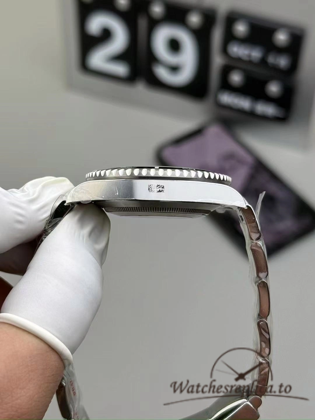 Clean Factory Rolex Submariner Side