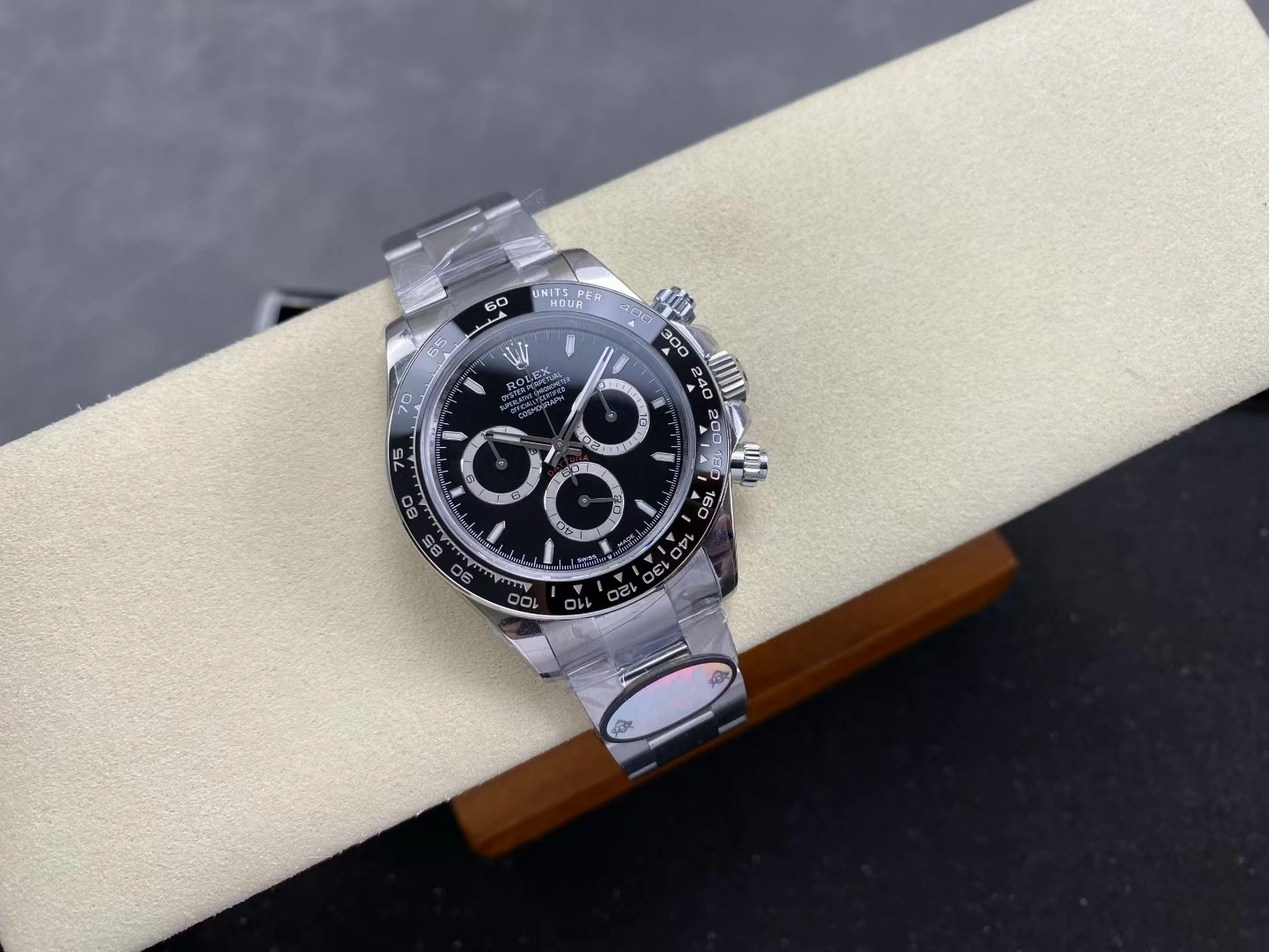 Rolex Cosmograph Daytona 126500LN 0002 - WatchesReplica.is