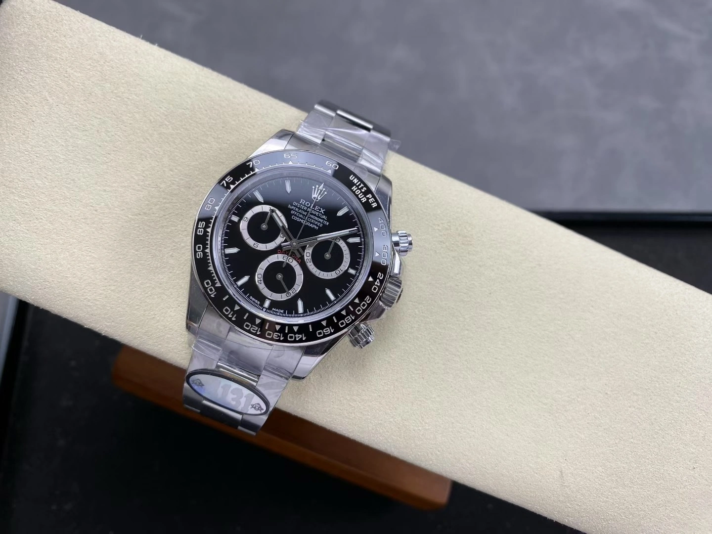 Rolex Cosmograph Daytona 126500LN 0002 - WatchesReplica.is