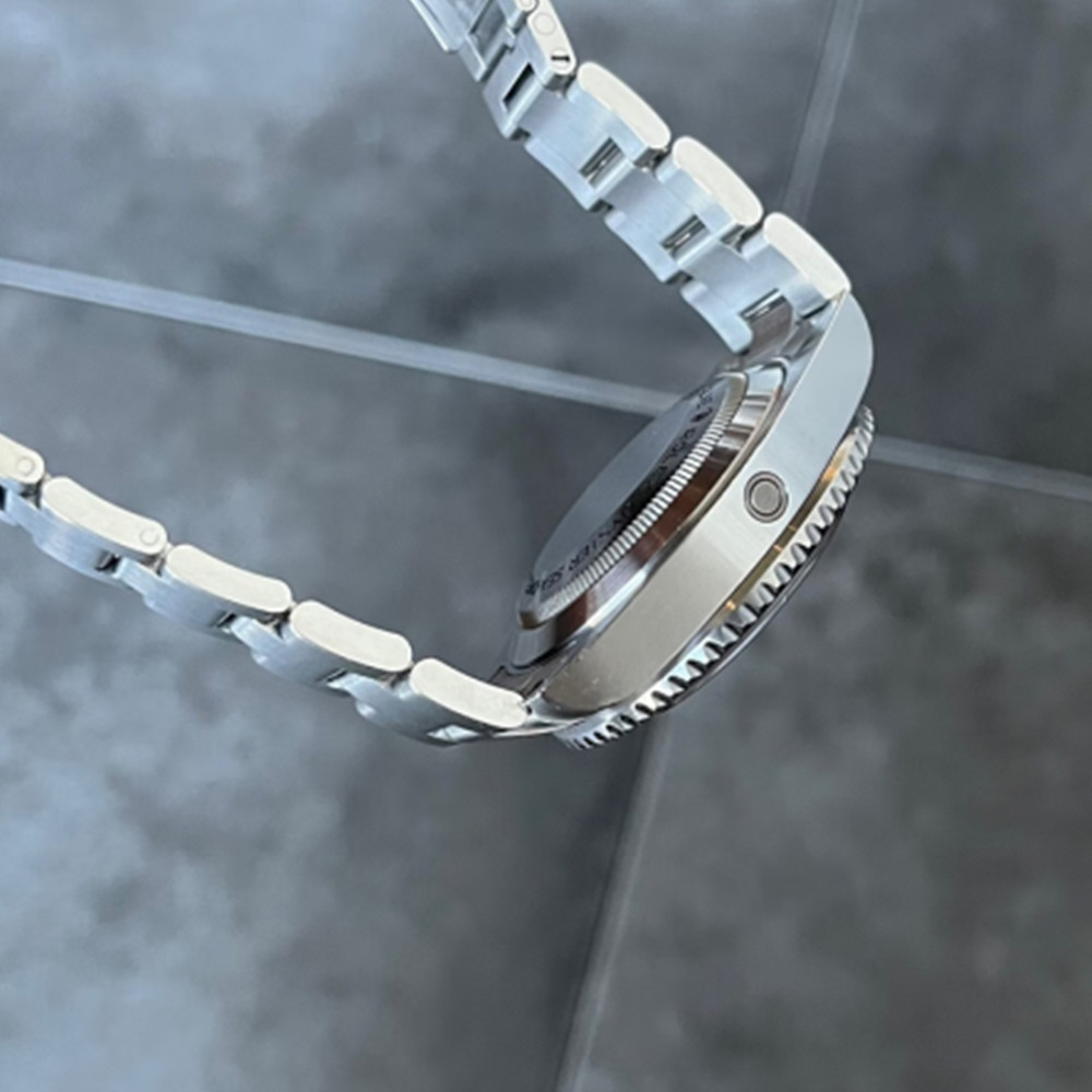 Replica Rolex Sea-Dweller 116600 40MM - WatchesReplica.is