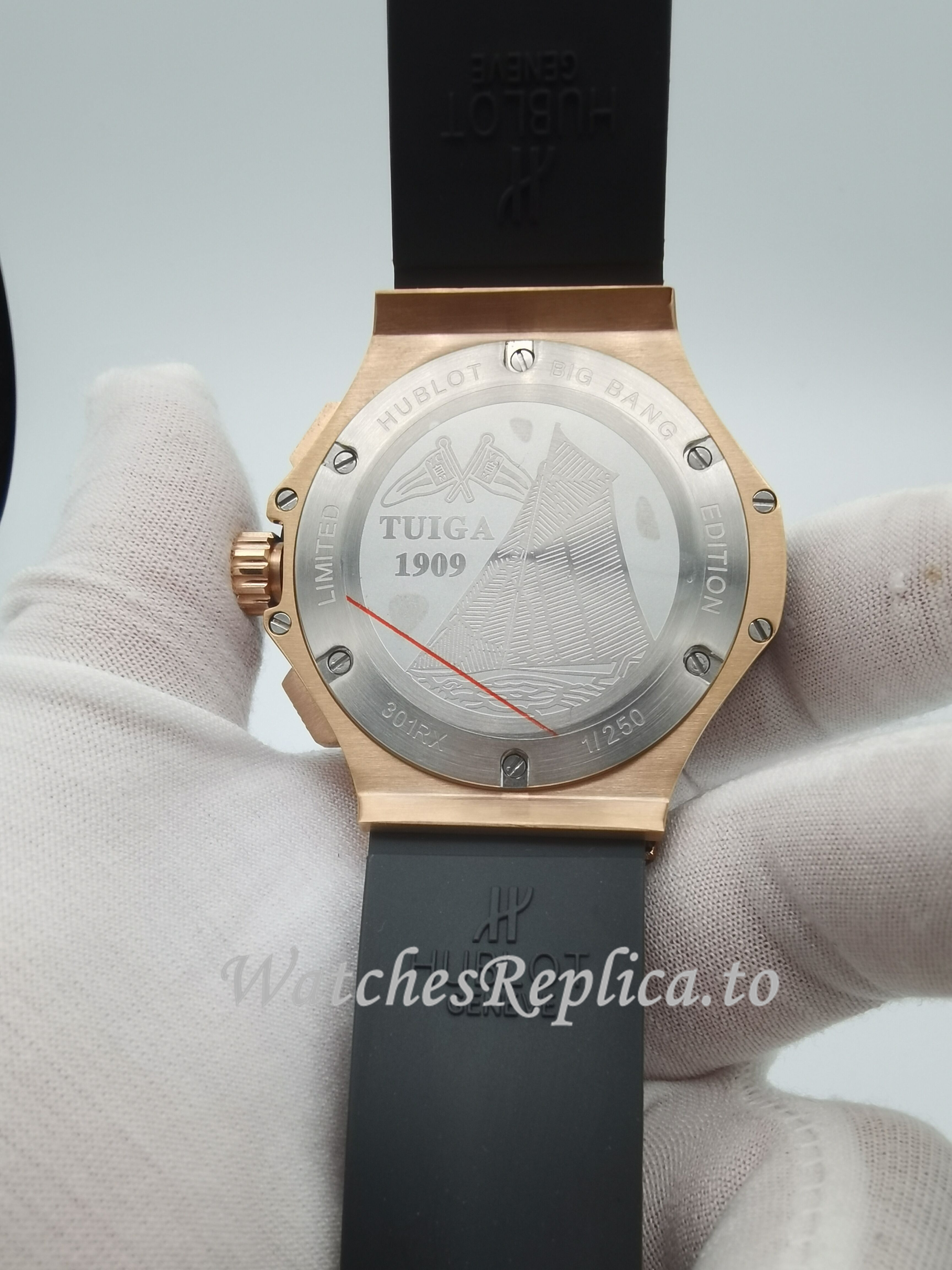 Hublot 44mm Black Carbon Dial 301.PB.131.RX - WatchesReplica.is