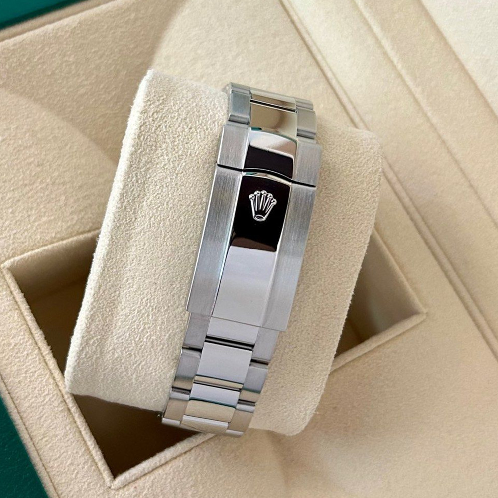 Replica Rolex Sky-Dweller m326934-0005 42MM - WatchesReplica.is