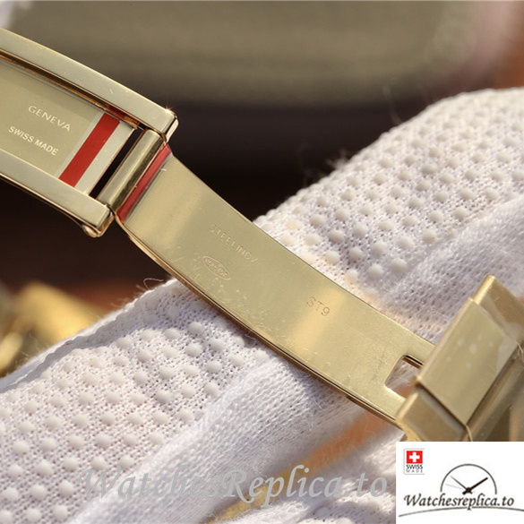 Swiss Rolex Submariner Replica 116618LN-97208 Yellow Gold strap 40MM - WatchesReplica.is