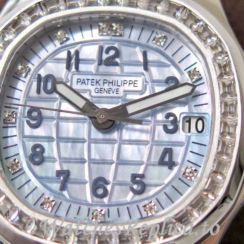 Patek Philippe Replica Aquanaut Rubber strap 35.6MM - WatchesReplica.is