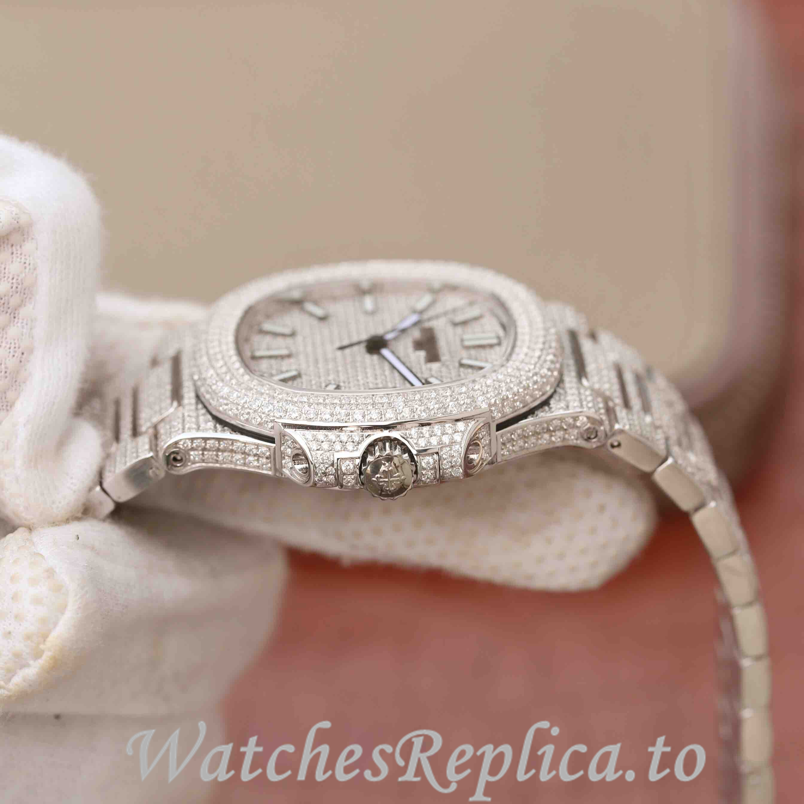 Patek Philippe Replica Nautilus White Gold strap 40MM - WatchesReplica.is