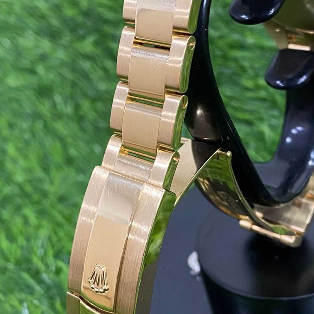 Replica Rolex Sky-Dweller m326938-0004 42MM - WatchesReplica.is