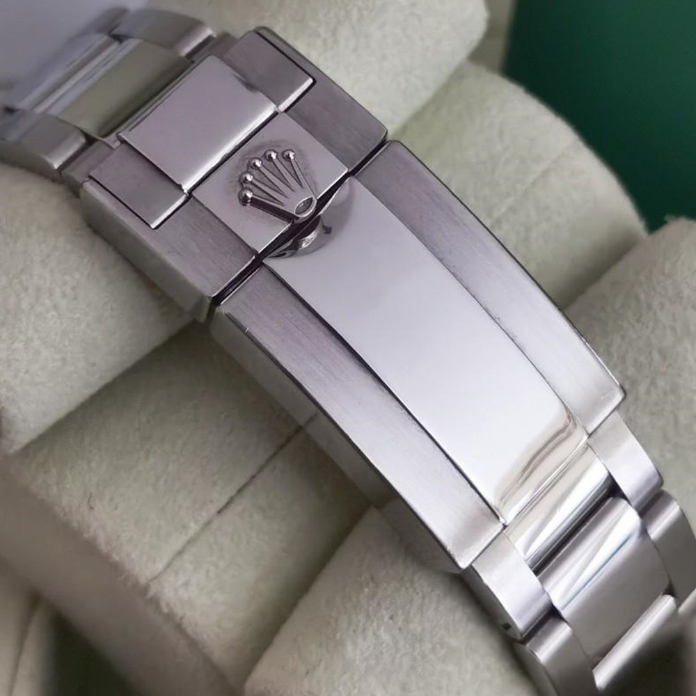 Rolex Yacht-Master Silver Dial 116622 - WatchesReplica.is