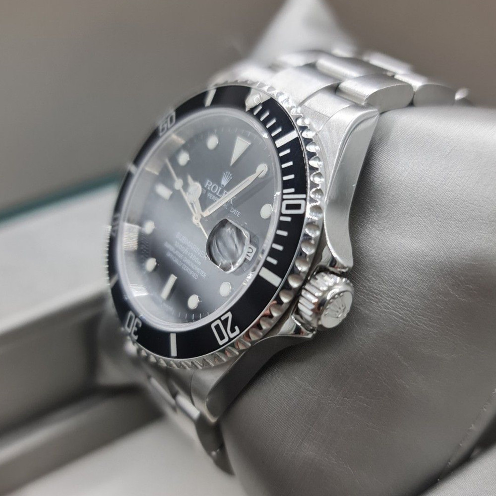 Rolex Submariner Replica 16610 40MM - WatchesReplica.is