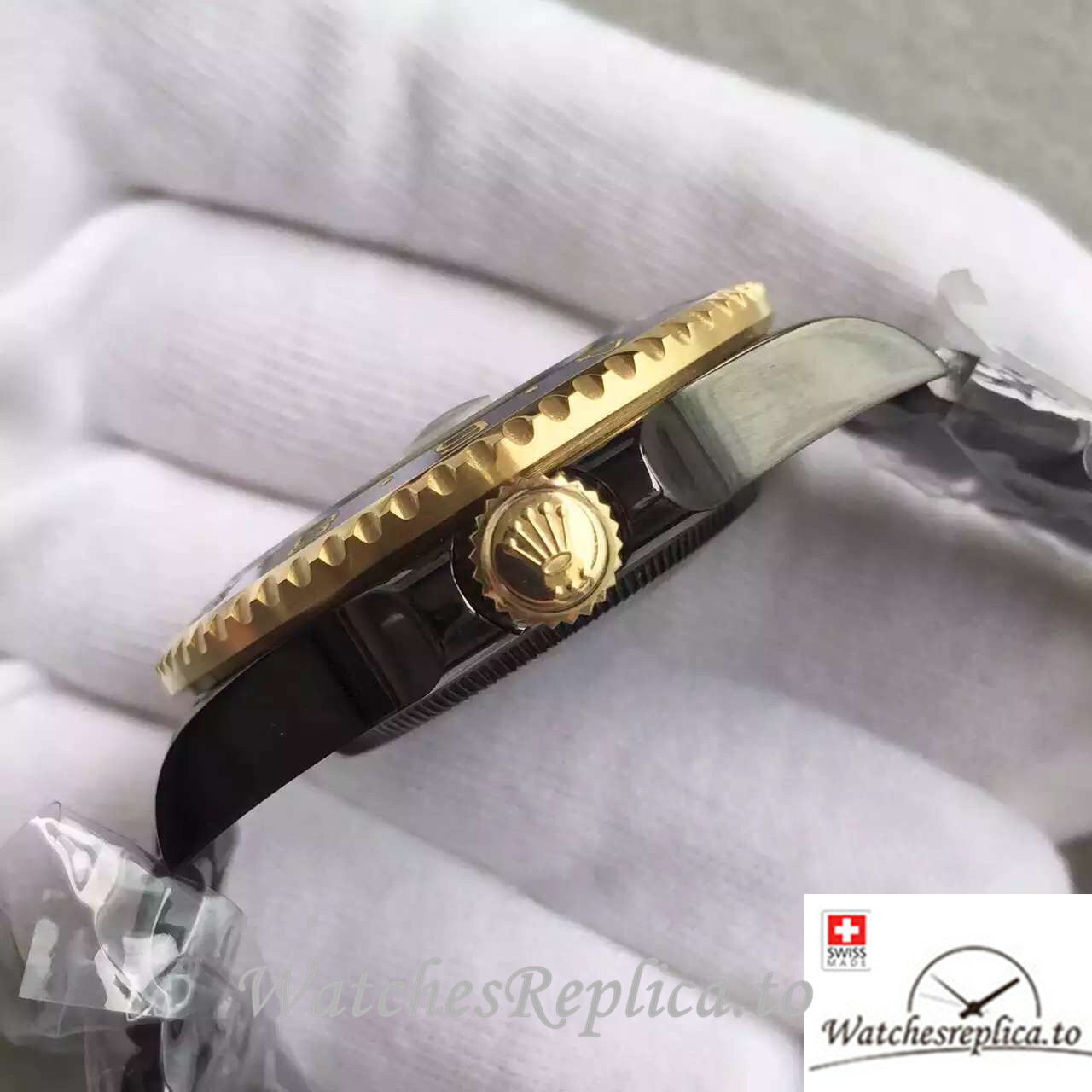 Swiss Rolex GMT Master Replica 116713-LN-78203 Stainless steel strap 40MM - WatchesReplica.is
