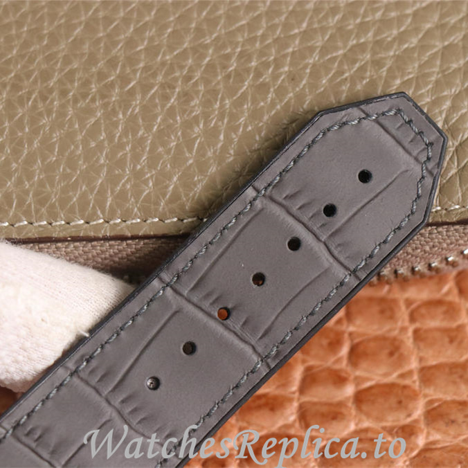 Hublot Replica Classic Fusion Series Leather strap 45MM - WatchesReplica.is