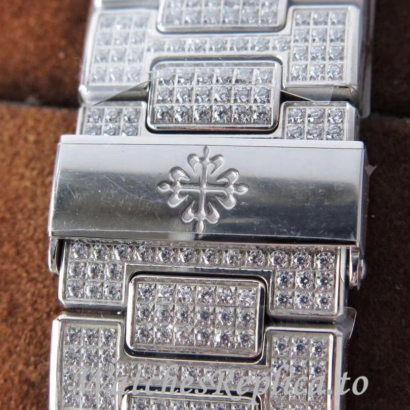 Patek Philippe Replica Nautilus 5719 White Gold strap 40MM - WatchesReplica.is
