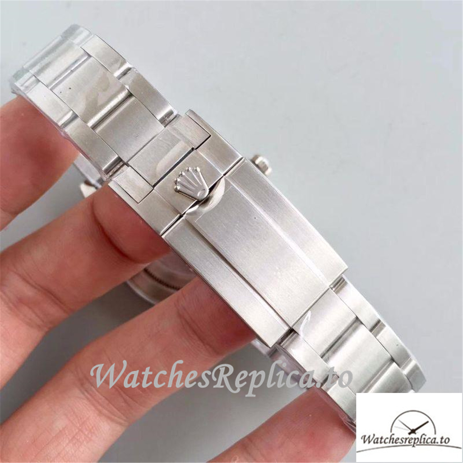 Swiss Rolex Explorer Replica 214270 Black Dial 40MM - WatchesReplica.is
