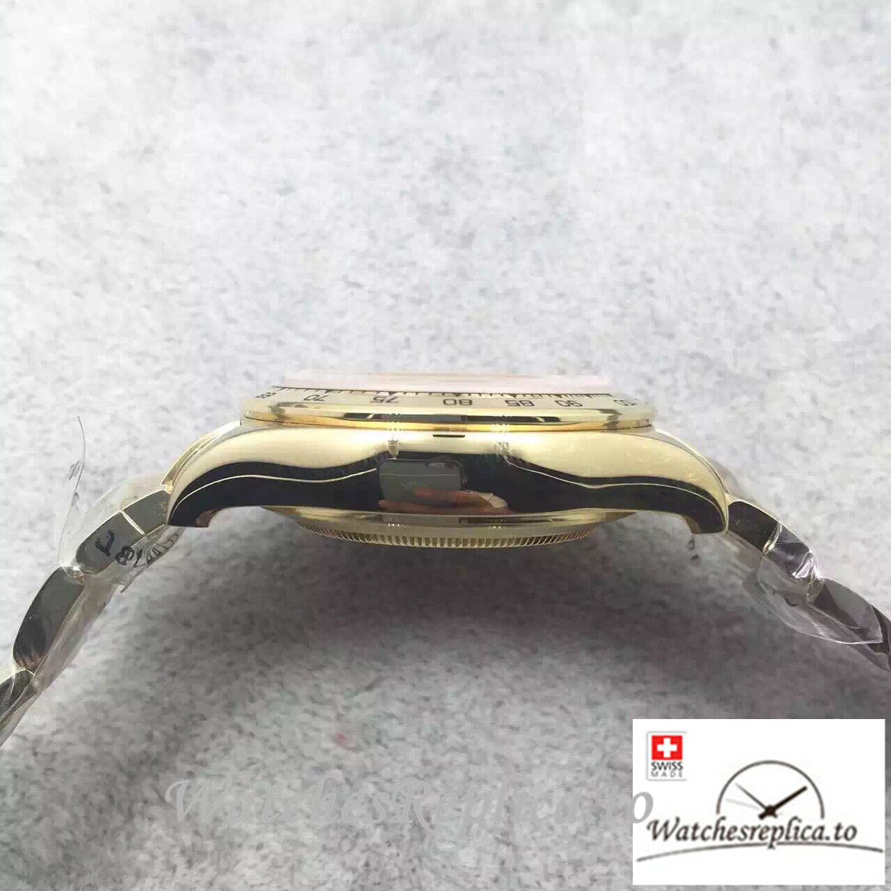 Swiss Rolex Daytona Replica 116528-8 Yellow Gold strap 40MM - WatchesReplica.is