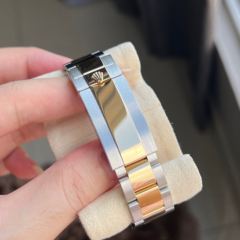 Replica Rolex Sea-Dweller m126603-0001 43MM - WatchesReplica.is