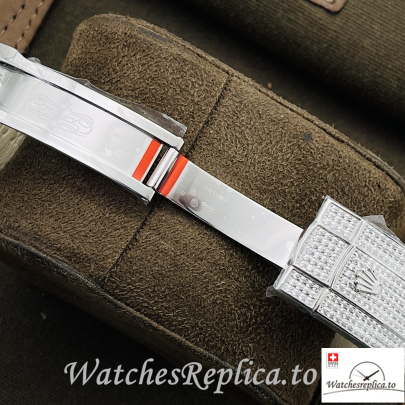 Swiss Rolex Datejust Replica Black Leather strap 40MM Diamonds Dial Green - WatchesReplica.is