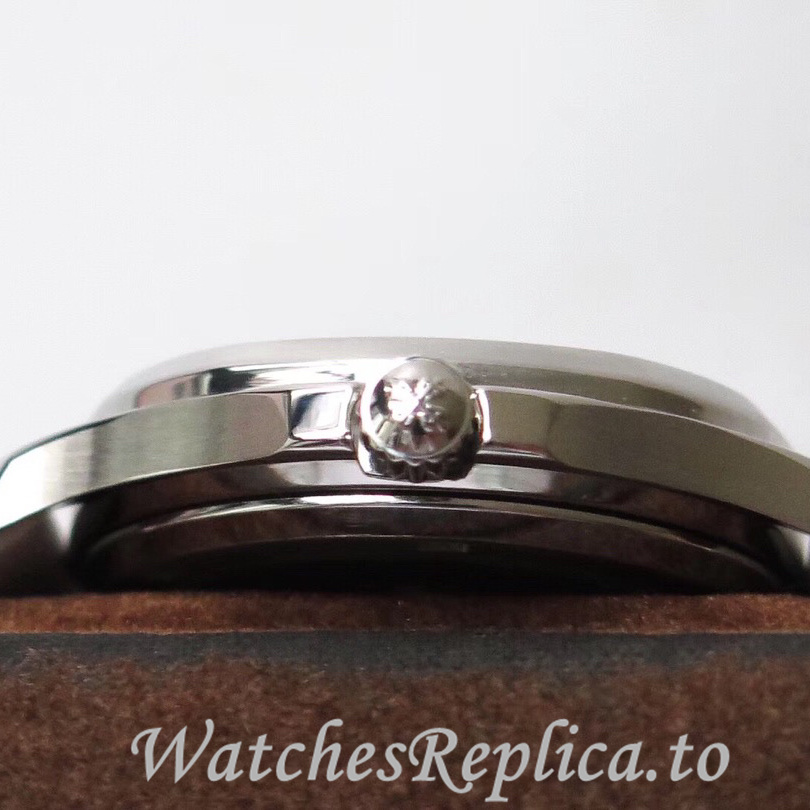 Patek Philippe Replica Aquanaut Rubber strap 35.6MM - WatchesReplica.is