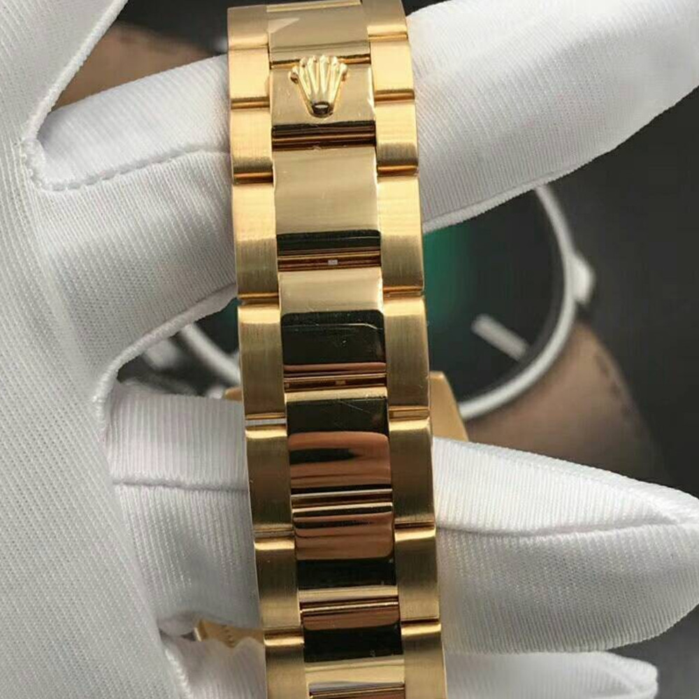 Rolex Replica Day-Date Black Dial 118208 - WatchesReplica.is