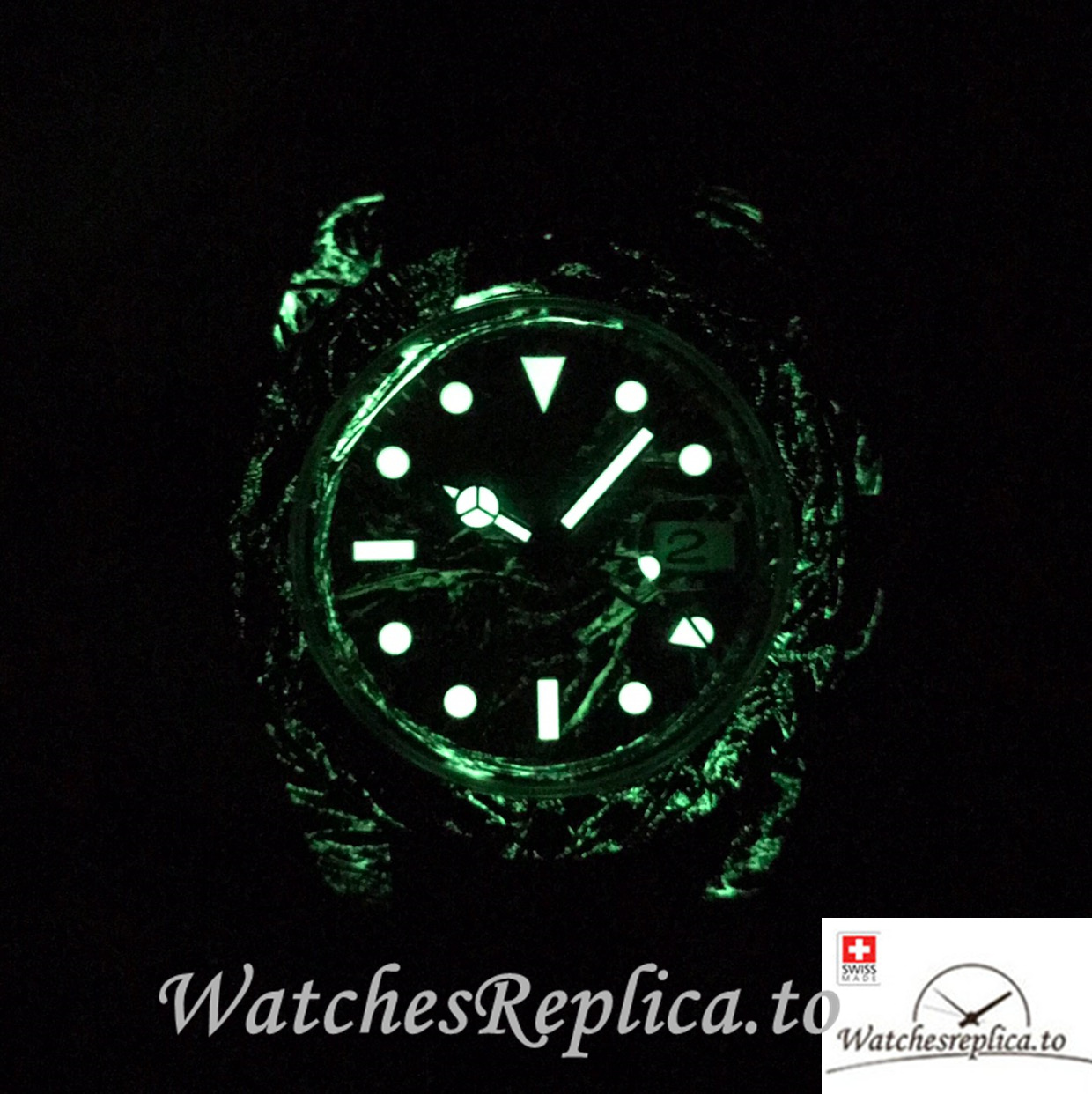 Swiss Rolex GMT-Master Replica Rubber strap 40MM - WatchesReplica.is