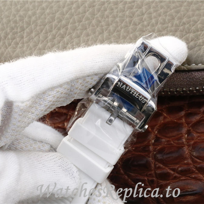Patek Philippe Replica Nautilus 5726 Rubber strap 40.5MM - WatchesReplica.is