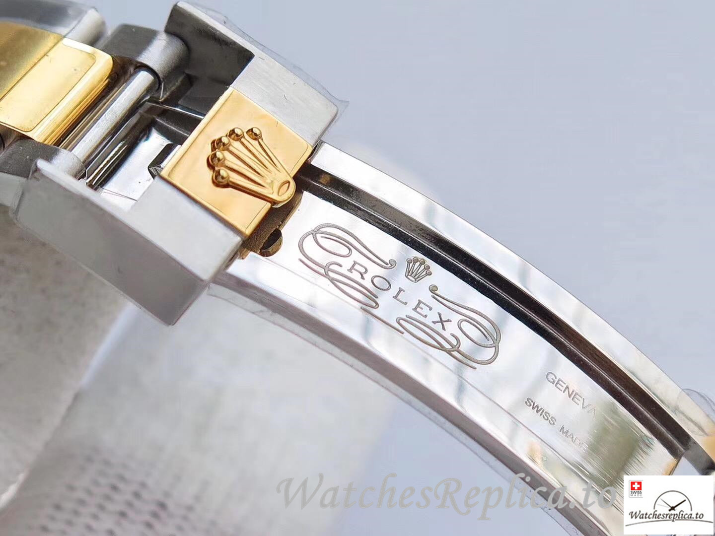 Swiss Rolex Submariner Date Replica 116613LB 001 Blue Bezel 40MM - WatchesReplica.is