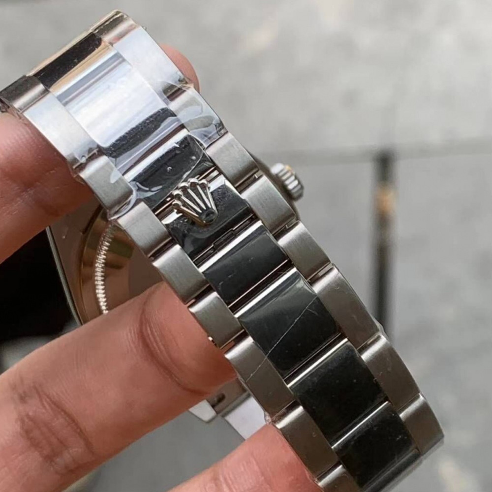 Rolex Replica Day-Date 36mm 118209 - WatchesReplica.is