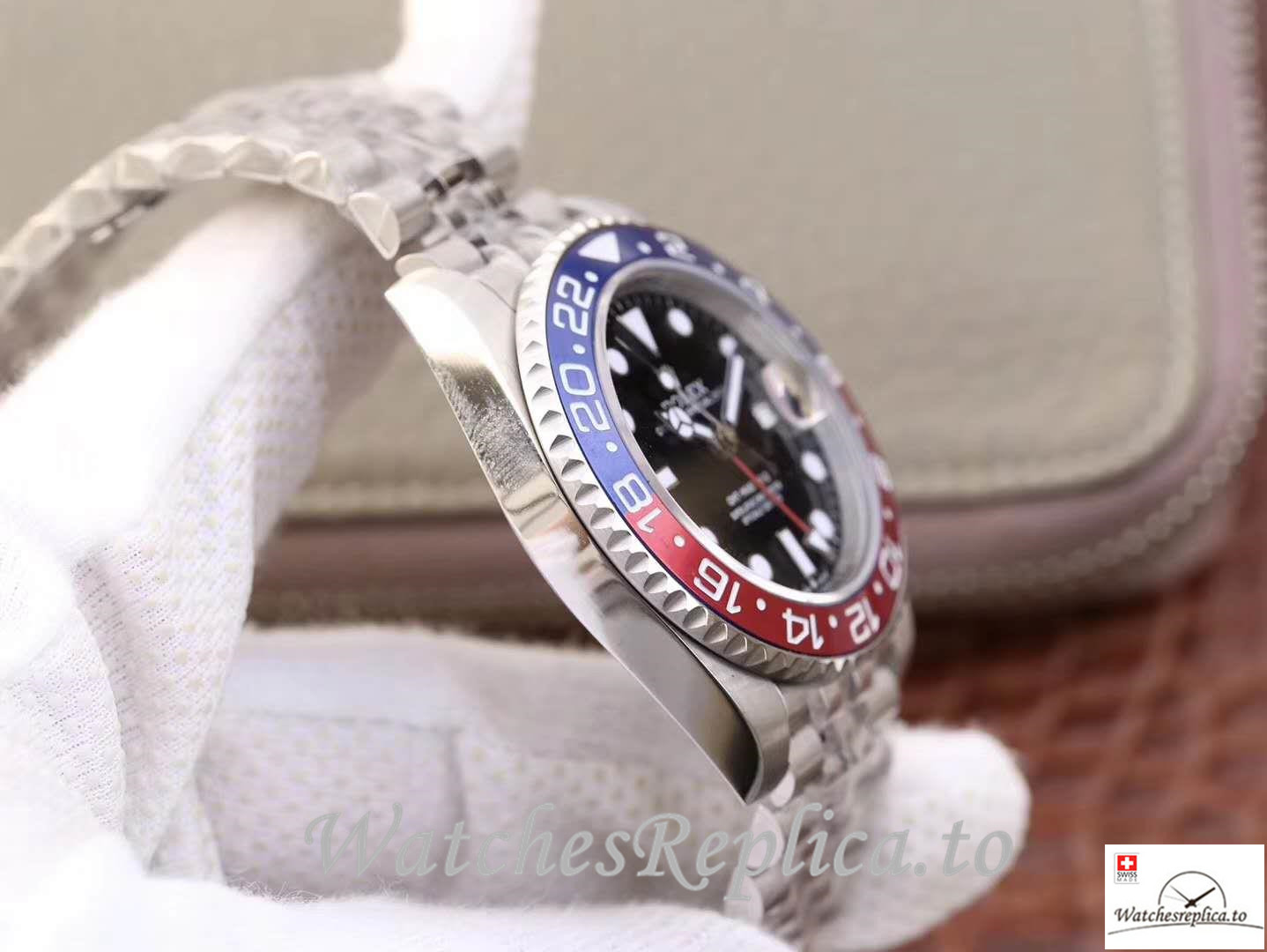 Swiss Rolex GMT-Master II Replica 126710BLRO Silver Strap 40MM - WatchesReplica.is