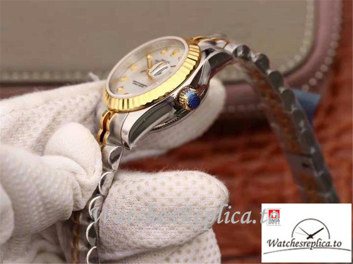 Swiss Rolex Datejust Replica 199866 Silver Dial 26MM - WatchesReplica.is