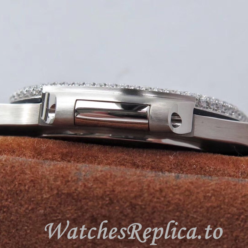 Patek Philippe Replica Nautilus 5719 White Gold strap 40MM - WatchesReplica.is