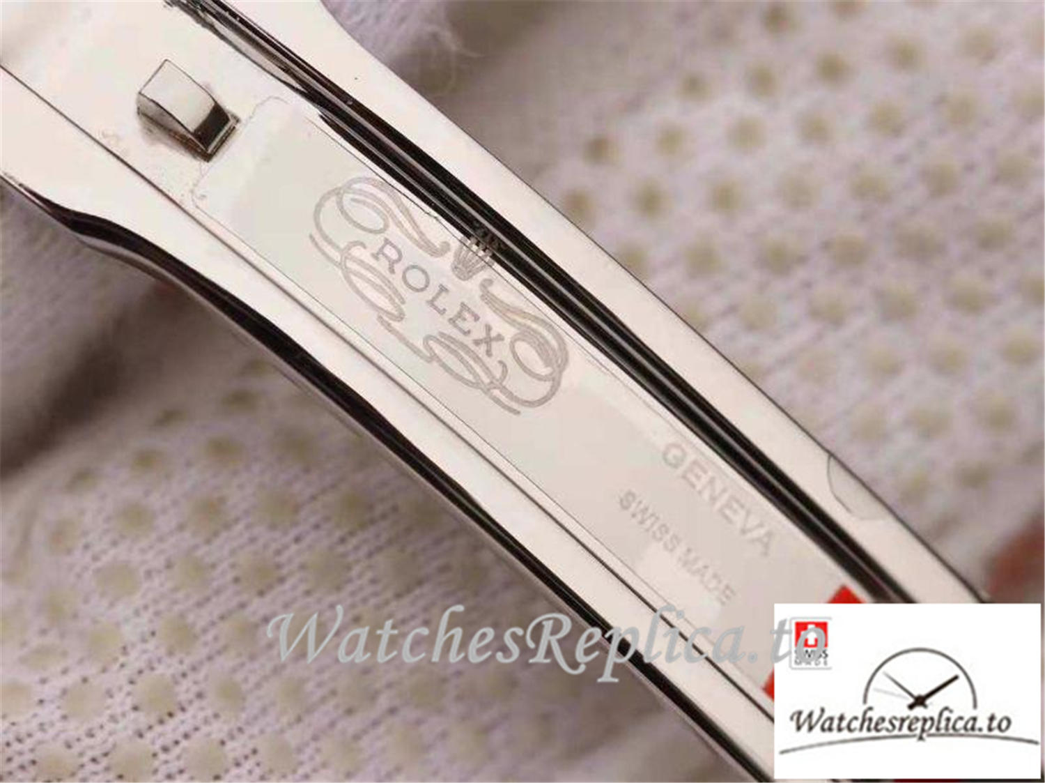 Swiss Rolex Datejust Replica 199867 White Dial 28MM - WatchesReplica.is