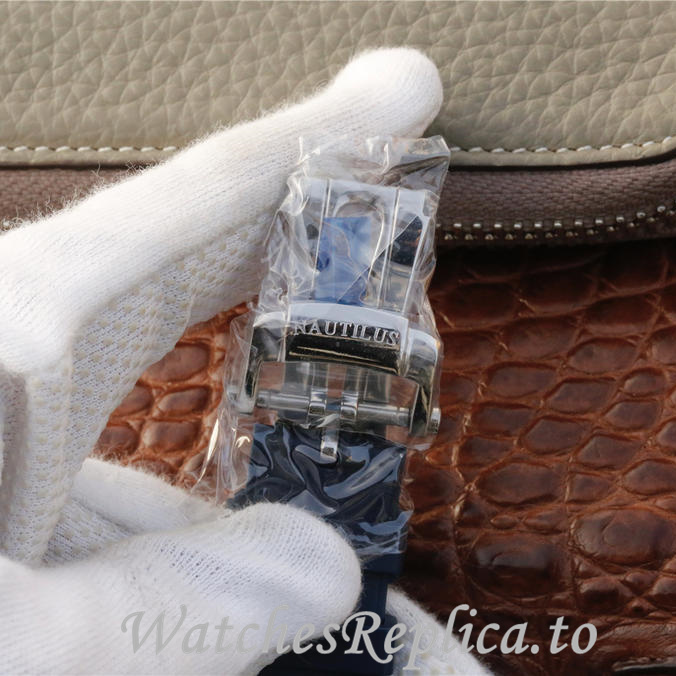 Patek Philippe Replica Nautilus 5726 Rubber strap 40.5MM - WatchesReplica.is