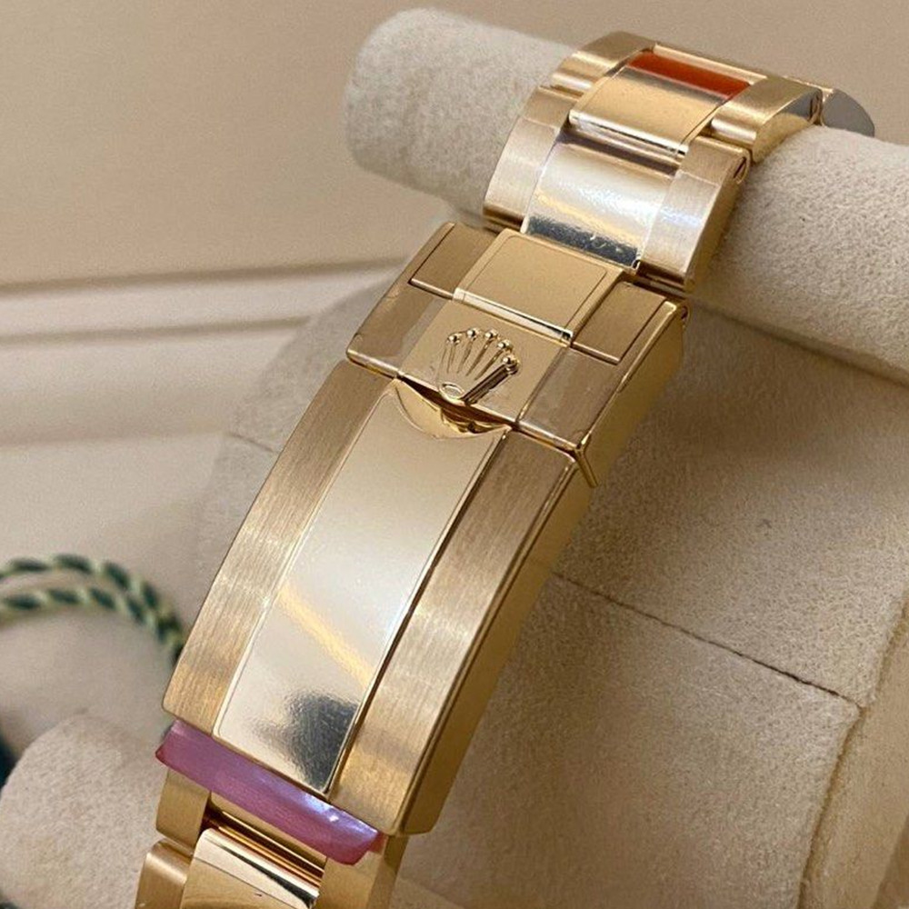 Rolex Daytona 116508 Yellow Gold Dial - WatchesReplica.is