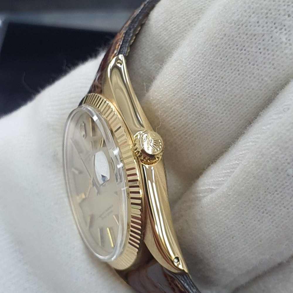 Rolex Oyster Perpetual Date Champagne Dial 1503 - WatchesReplica.is