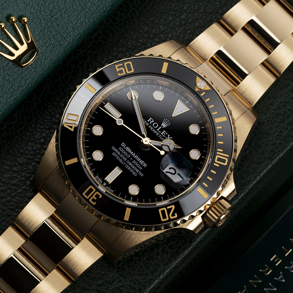 Replica Rolex Submariner Yellow Gold 126618 - WatchesReplica.is